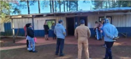 Los chicos de la Escuela 432 pasan frío y el intendente “no da la cara”