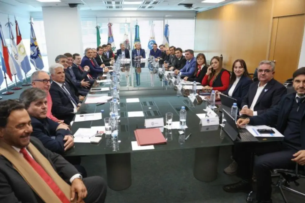 Ingresaron al Senado los proyectos de los gobernadores