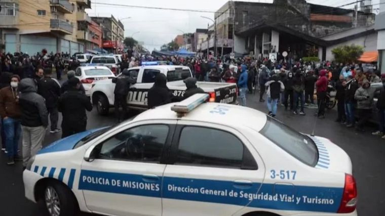 Policías detenidos por sedición y conspiración: dictaron prisión preventiva