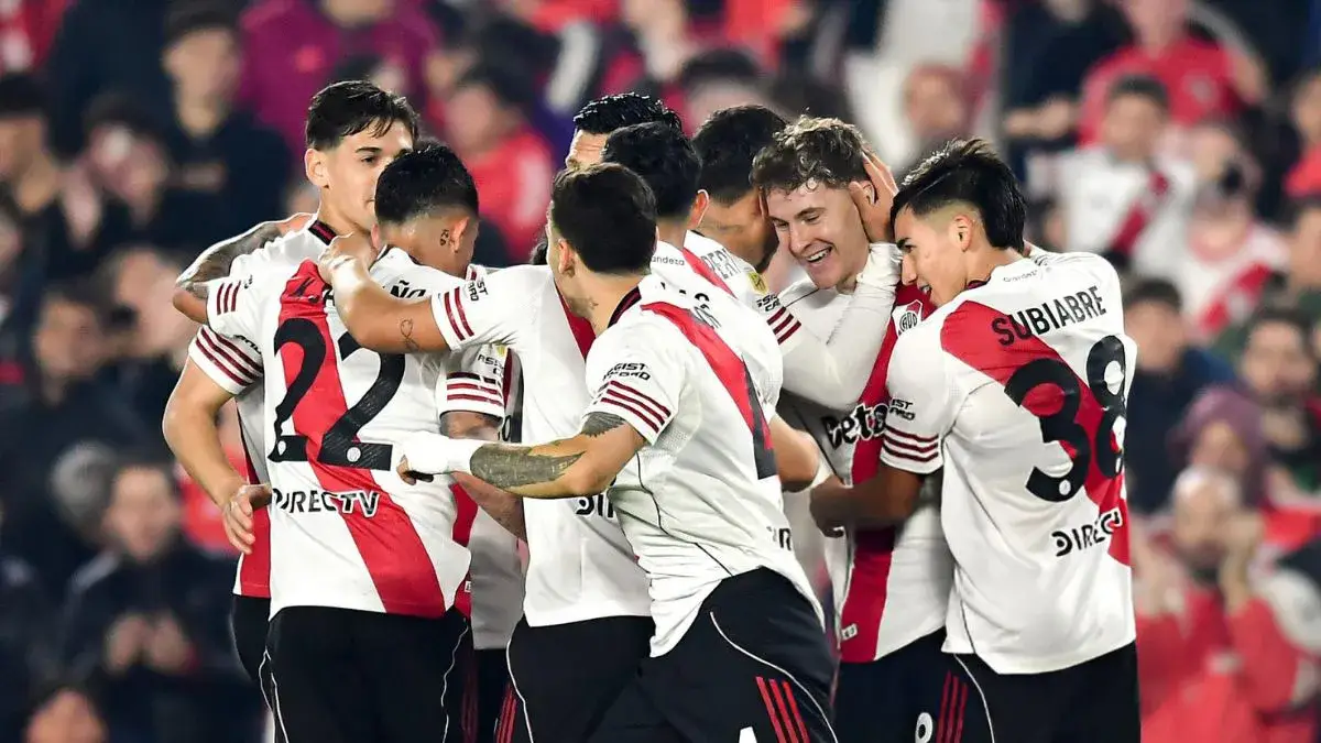 Jugando con suplentes, River goleó a Godoy Cruz