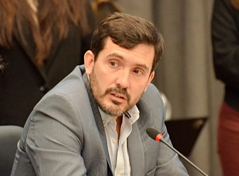 “Arjol es docente en la UNaM, le debe una explicación a sus alumnos y colegas”
