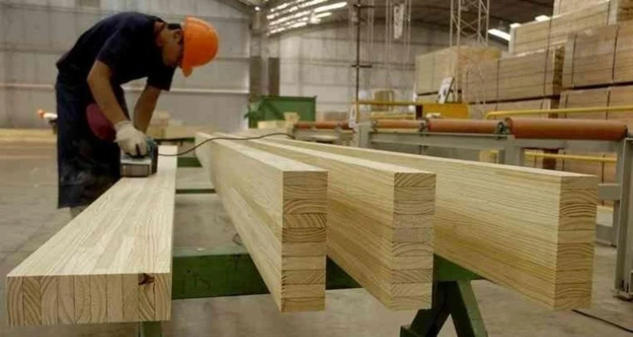 La industria PyME se desplomó un 17,8% en julio