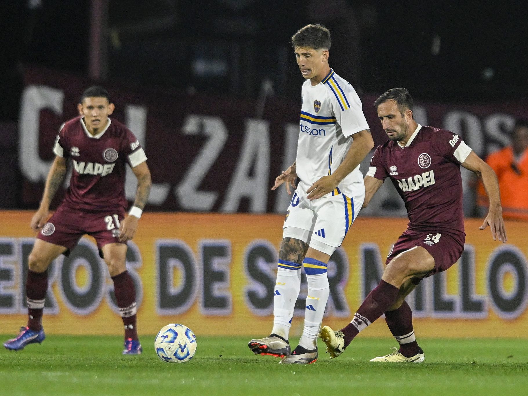 Boca perdió ante Lanús y Gago sigue sin ganar desde que asumió