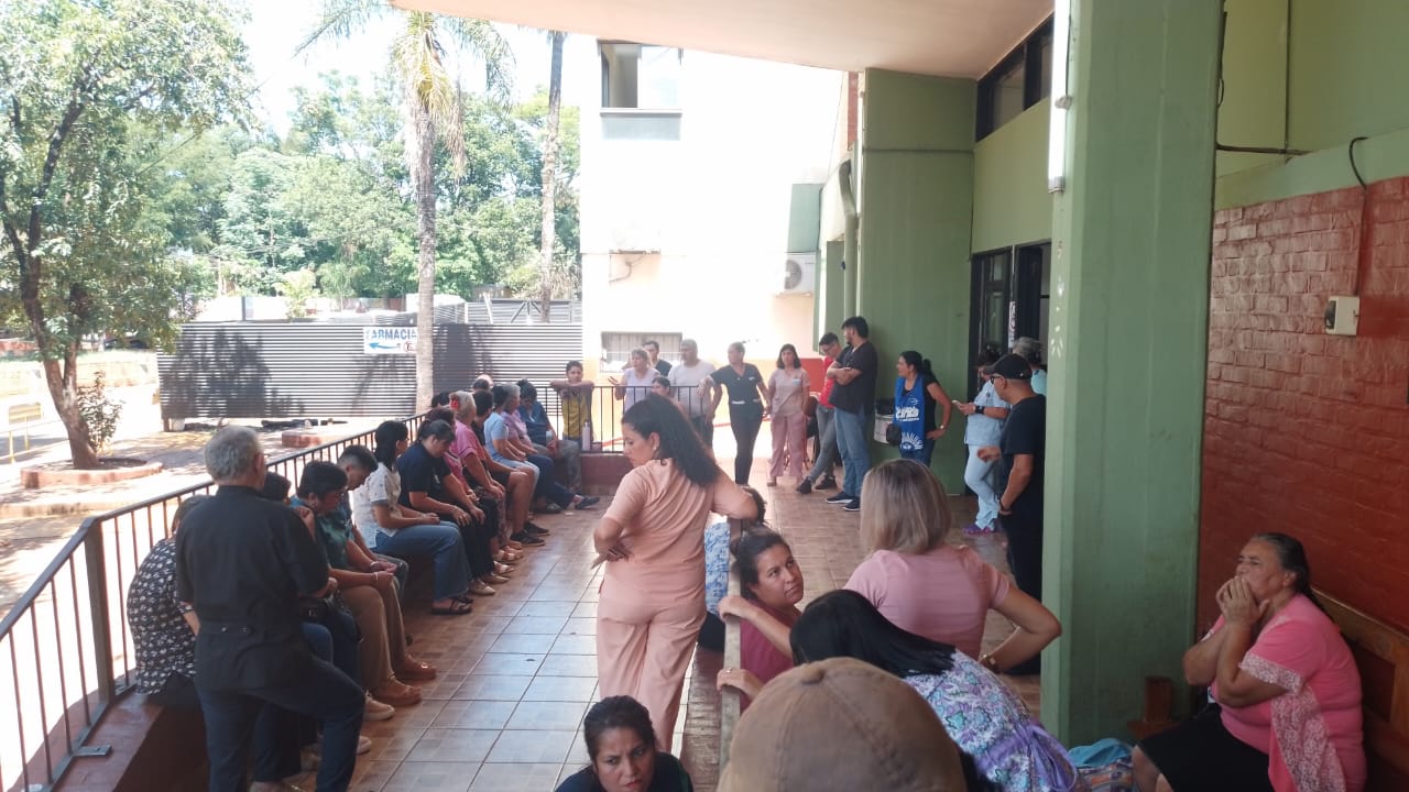 Asamblea en el Samic de Eldorado, exigiendo la reincorporación de despedidos