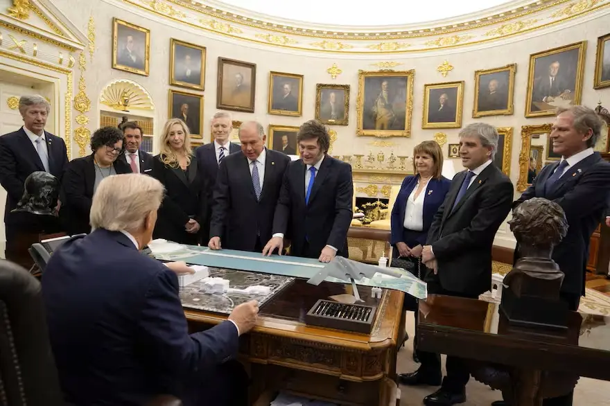 Martes negro en el mercado tras la frase de Trump sobre el futuro de Milei