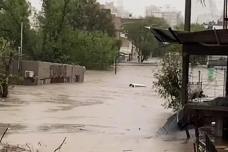 Una misionera y su familia perdieron todo en las inundaciones de Bahía Blanca