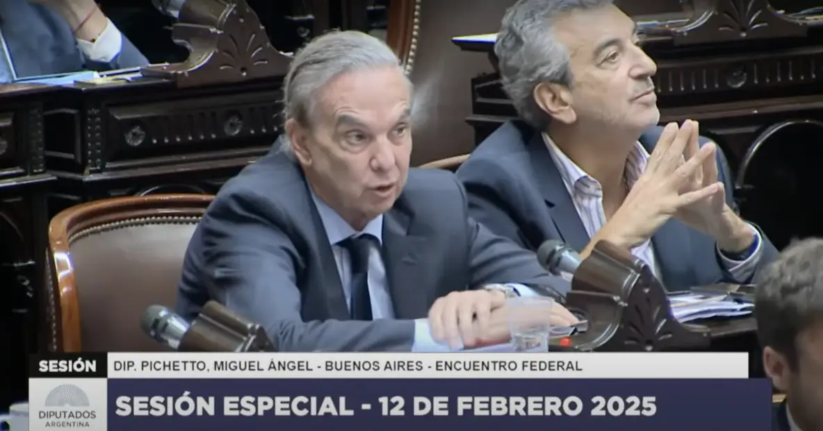 Pichetto consideró “un mamarracho” el proyecto oficialista de “ficha limpia”