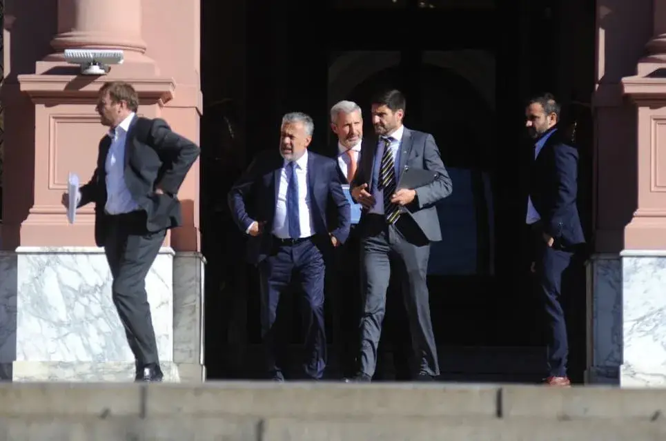 Gobernadores aliados de Milei se unen al peronismo por los ATN