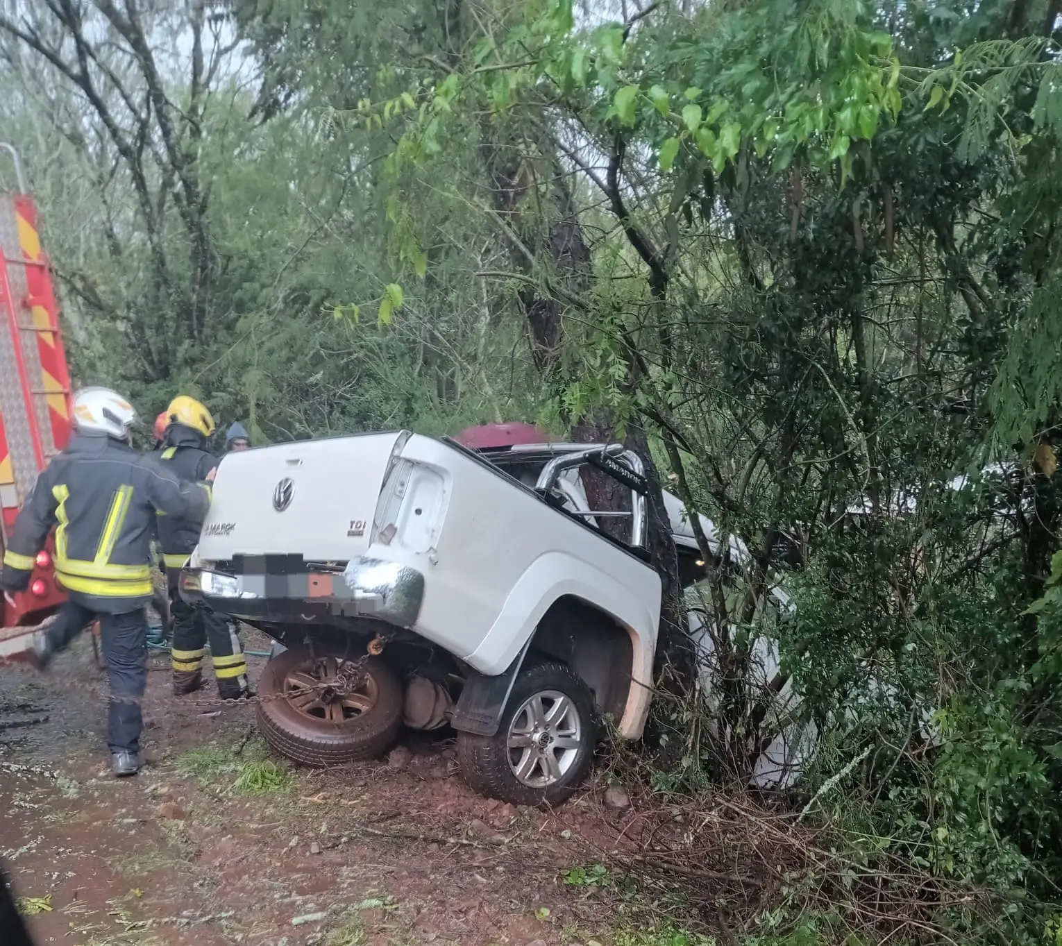 Una joven fallecida y tres heridos en un despiste sobre la Ruta 103