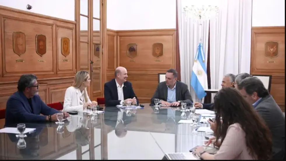 El Consejo de Mayo prepara el informe final para el Congreso