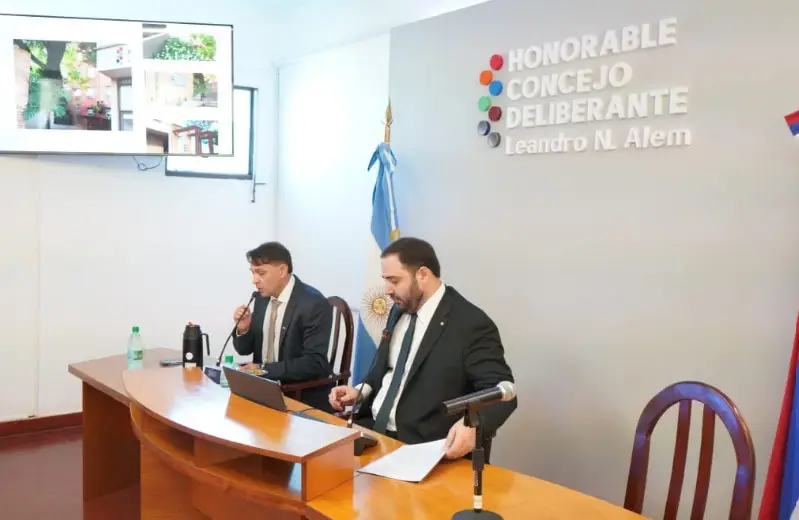 Sebely abrió el período de sesiones en Alem